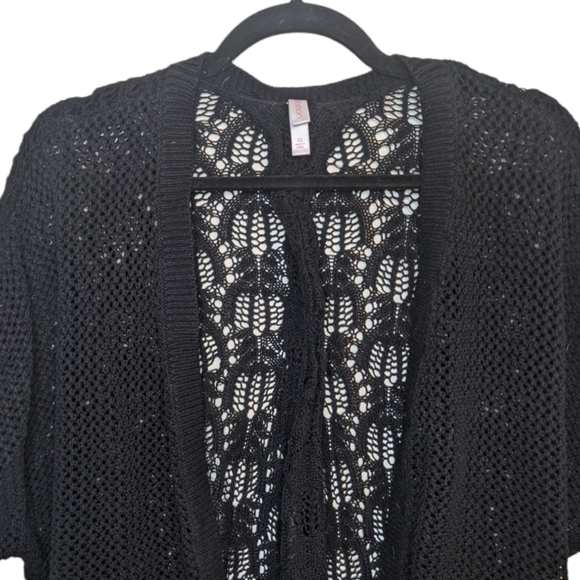 Xhilaration Black Knit Short Sleeve Cardi - Size XS 🖤 - Picture 5 of 7